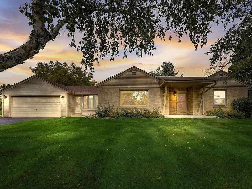 1st image of 410 Riverview DRIVE
