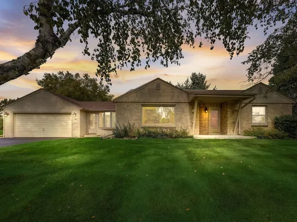 410 Riverview DRIVE, Thiensville, WI 53092