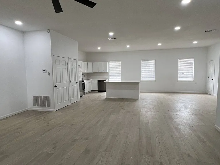 204 Church St #2 — Photo 4