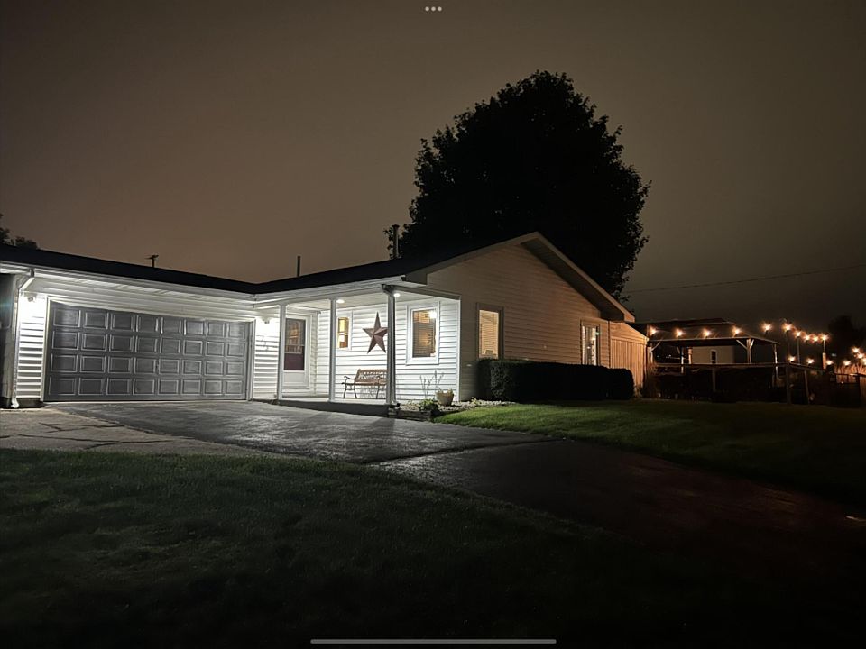 1st image of 133 31st St S