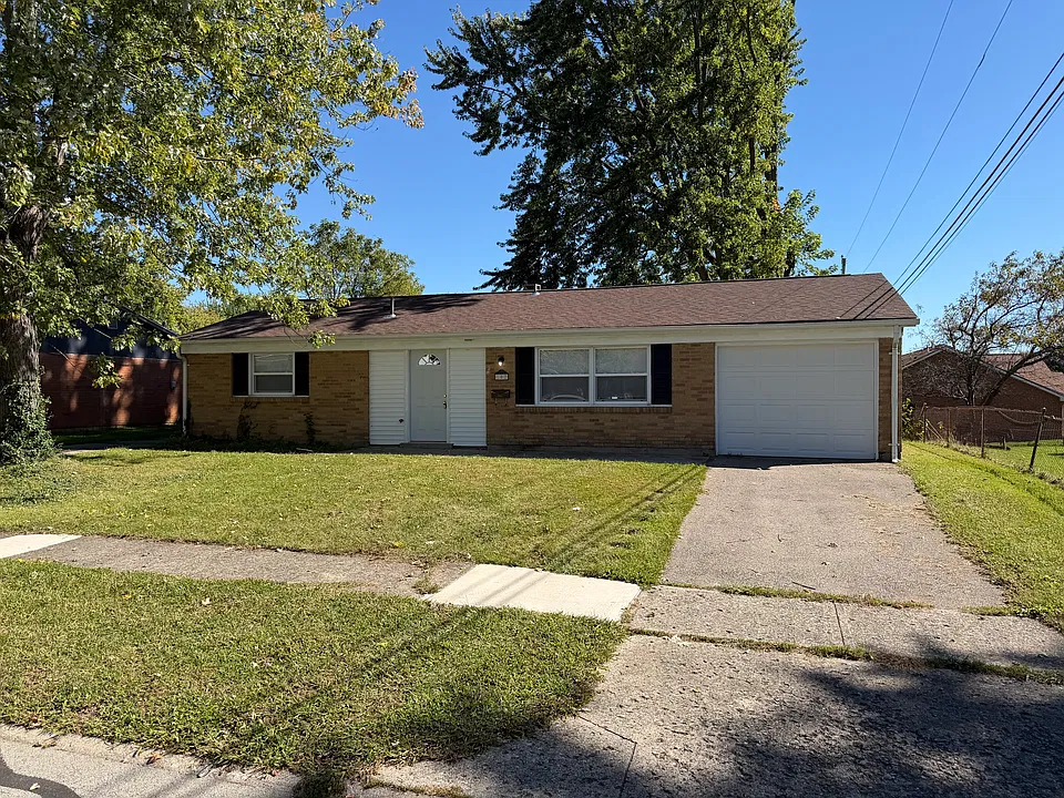 102 McCraw Dr