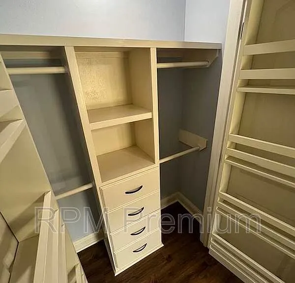 13235 Country Park Ave — Photo 36