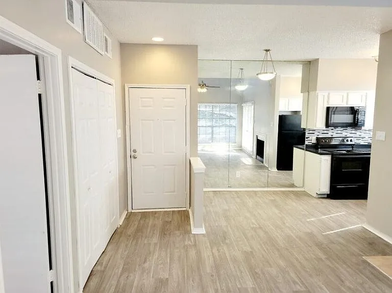 9747 Whitehurst Dr #136 — Photo 3