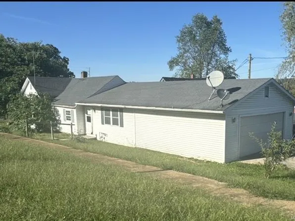 502 2nd St, Marble Hill, MO 63764