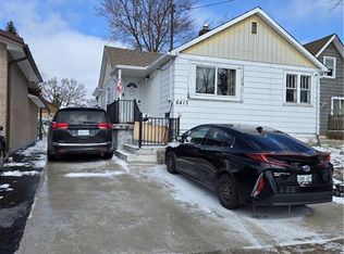 6413 Monroe St, Niagara Falls, ON L2G 2G9