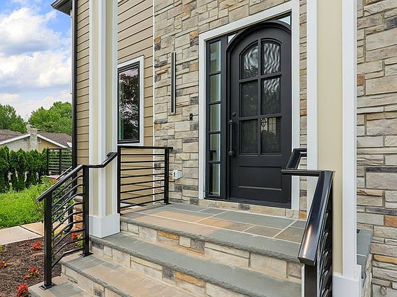 4th image of 141 Lund Ave