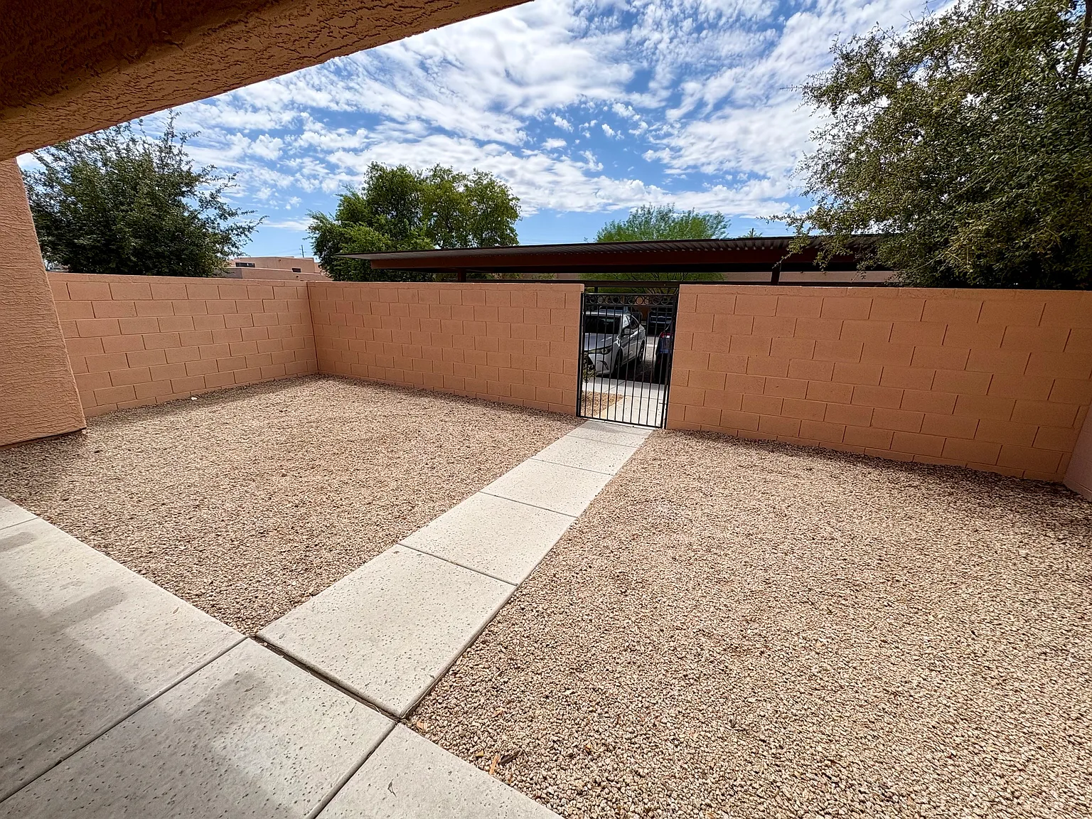 2 bed, 817 sqft, $1,550 — Photo 3