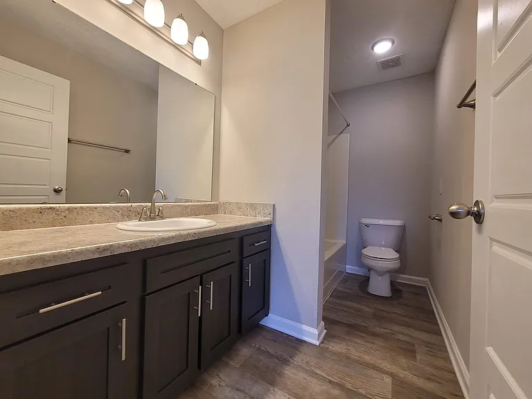 Renovated Dogwood | En Suite