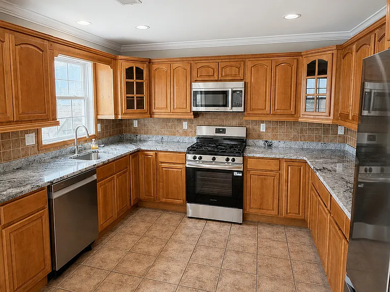 77 Cedar St #3 — Photo 12