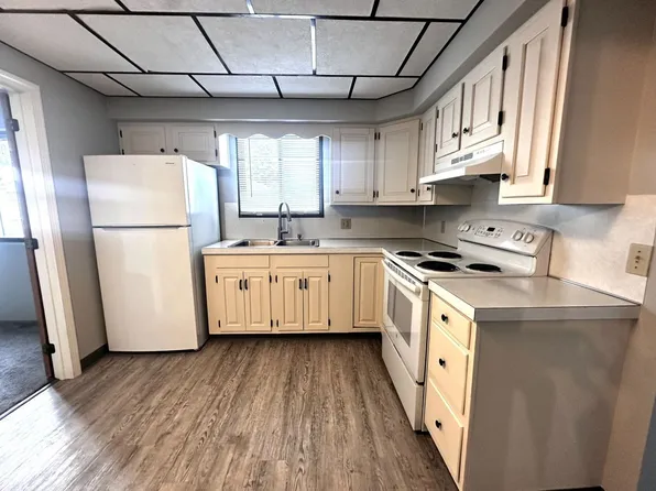 10 Thompson St #H, Concord, NH 03301