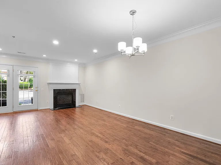 233 Jay Dr #93 — Photo 10