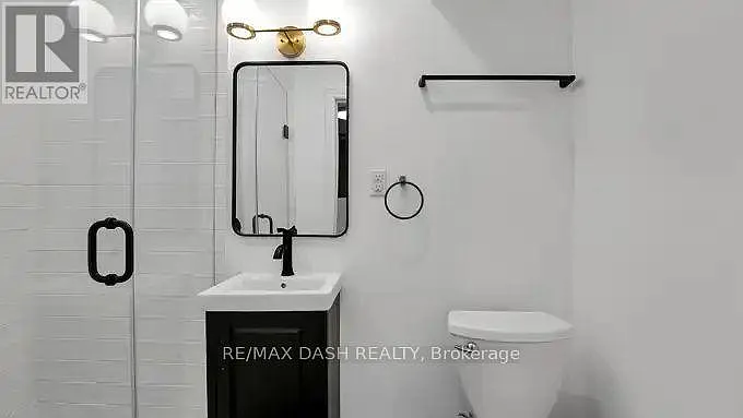 917 Saint Clair Ave W #30 — Photo 29