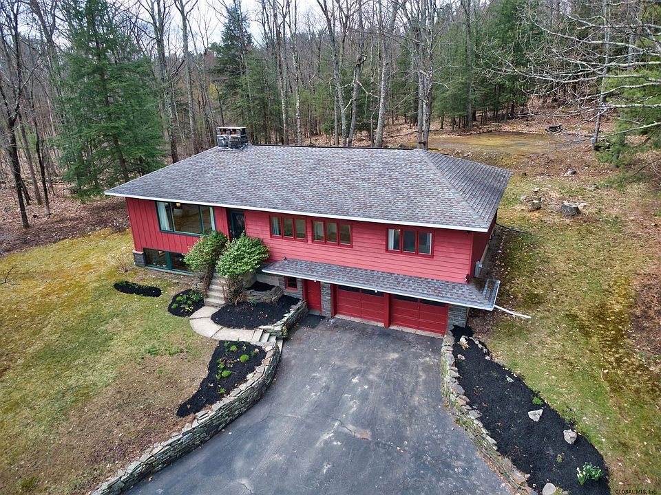 1st image of 63 Oak Hill Rd