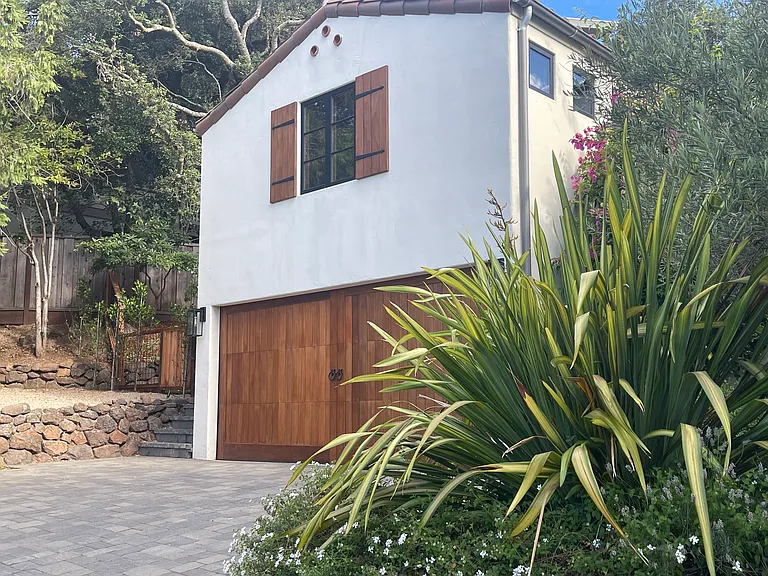 301 Alameda De Las Pulgas #A — Photo 22