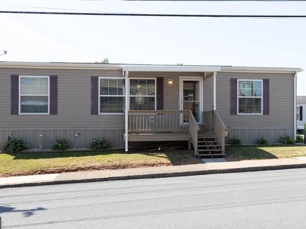 130 E High St, Middletown, PA 17057