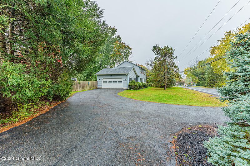 2nd image of 5 Pollock Road