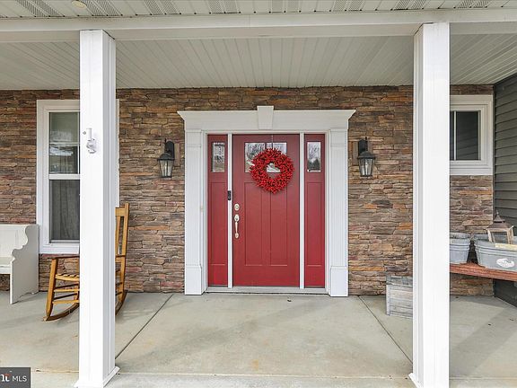 3rd image of 120 Great Bend Way