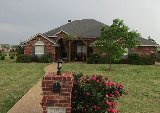 1st image of 137 Deer Valley Dr