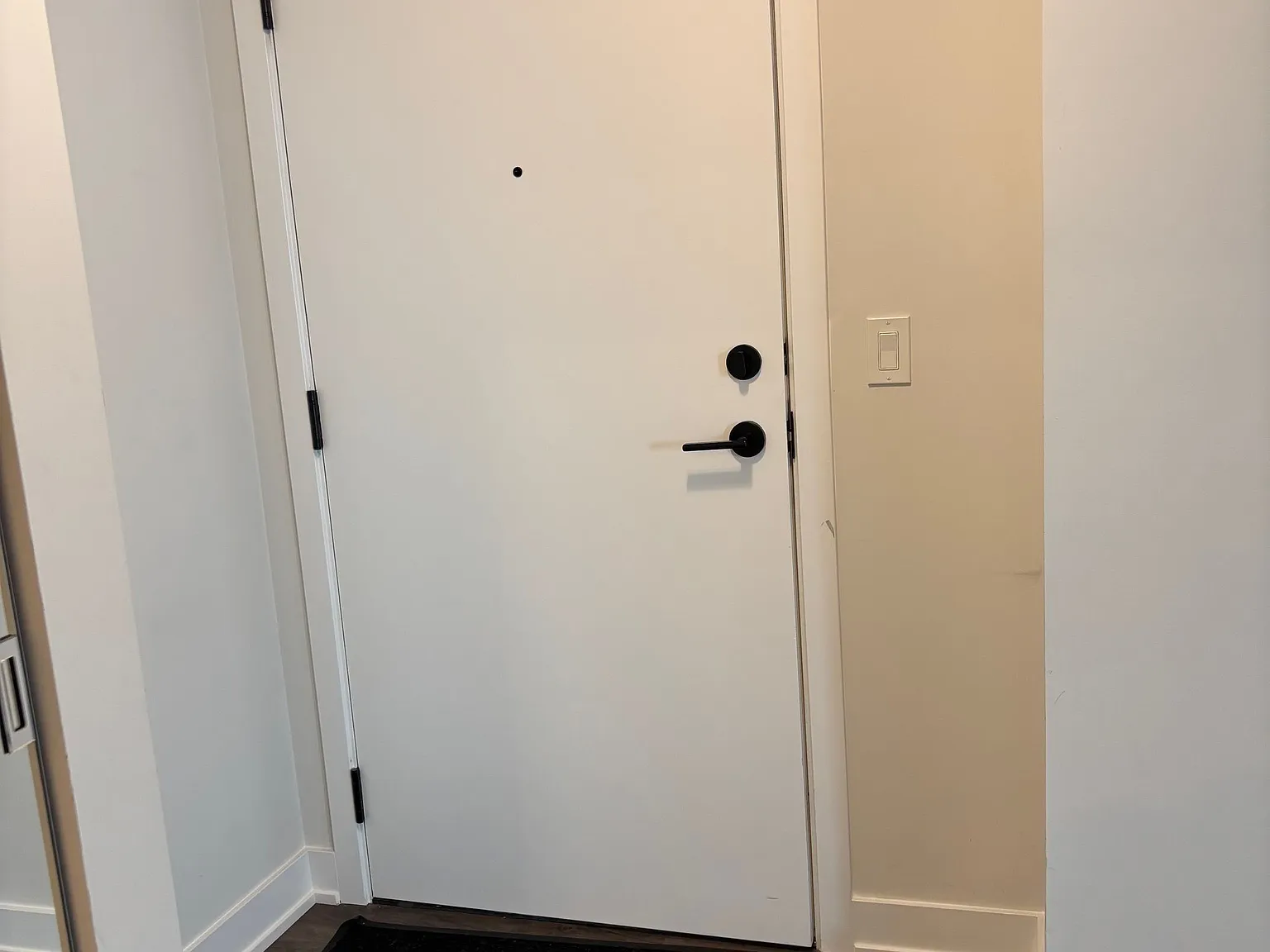 1 bed, $2,400 — Photo 2