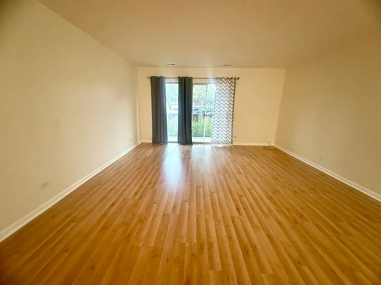 4424 Euclid Ave #1D — Photo 7