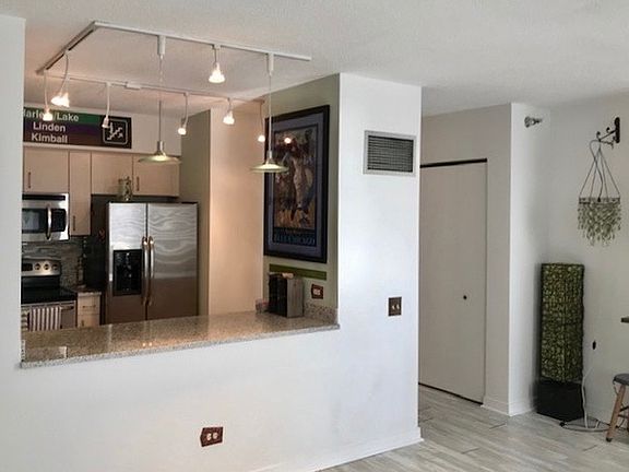 5th image of 512 N McClurg Ct APT 2808