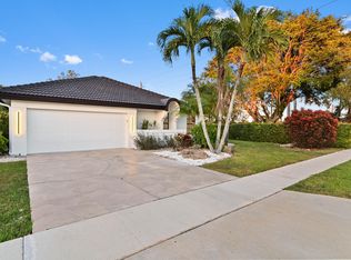 11294 Clover Leaf Cir, Boca Raton, FL 33428