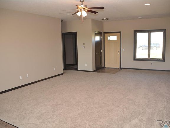 5th image of 3801 E 68th St #3803