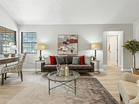 5th image of 7914 Trotwood Cir