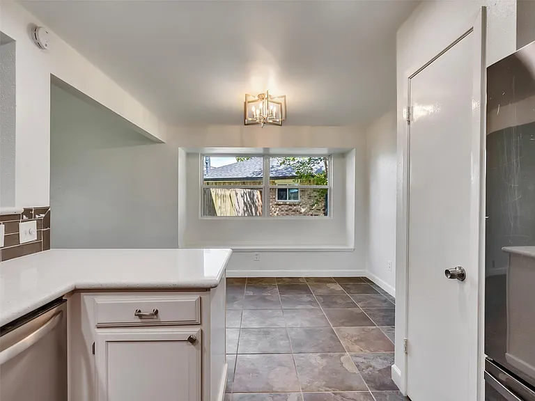 423 Forest Hills Dr — Photo 21