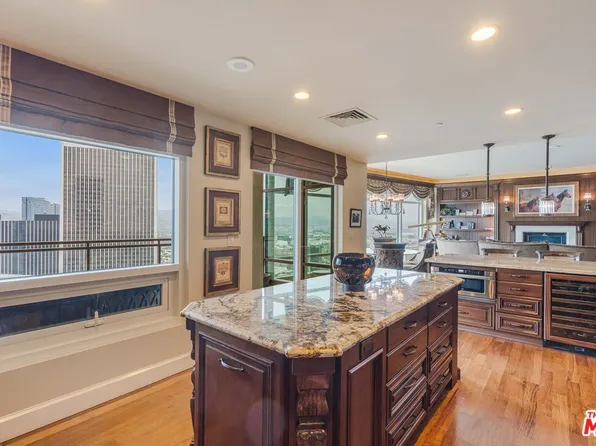 1 Century Dr #27C, Los Angeles, CA 90067