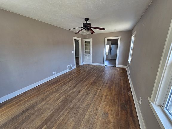 5th image of 10628 E Scarritt Ave