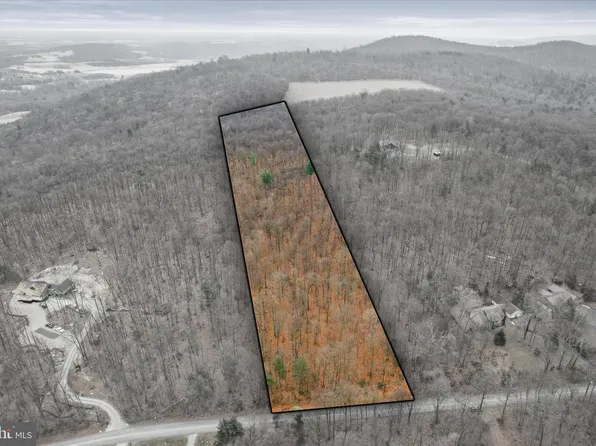 1350 Mount Carmel Rd, Orrtanna, PA 17353