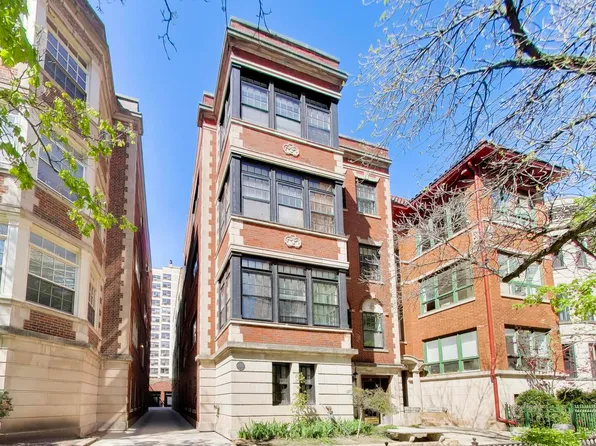 440 W Oakdale Ave #1, Chicago, IL 60657