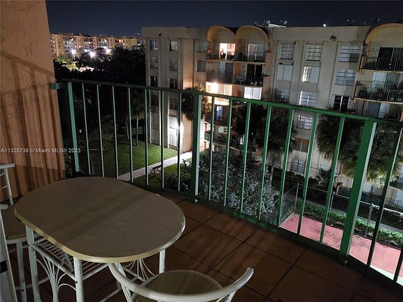 3rd image of 9310 Fontainebleau Blvd APT 607