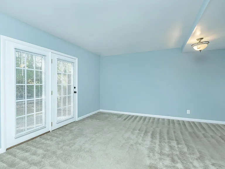 Waverly Pointe — Photo 14