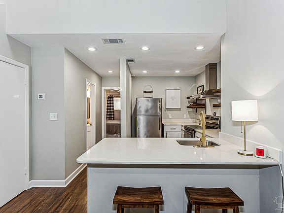 3rd image of 5001 Grande Dr APT 1423
