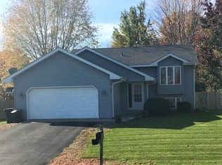 19125 Embry Ln, Farmington, MN 55024