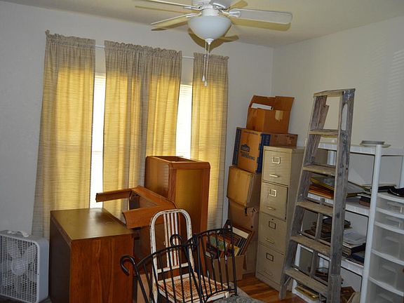 4th image of 352&334 Will Wyatt Ln