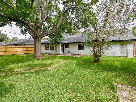 4th image of 5019 Stillbrooke Dr