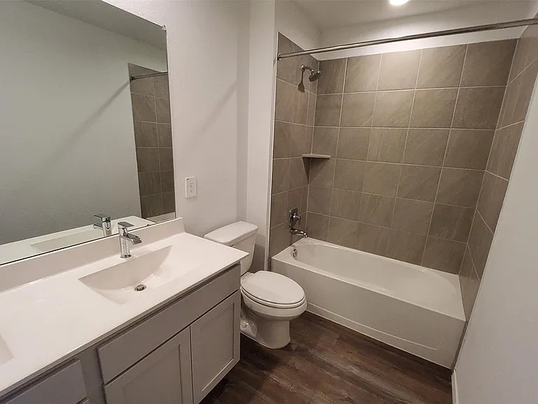 4901 Blue Beetle Ridge Dr — Photo 33