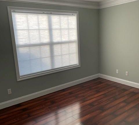3rd image of 804 Hogan Way