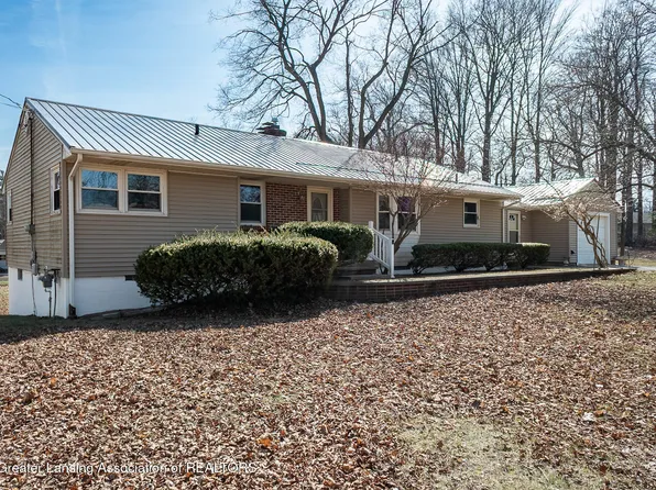 2164 Bertha St, Holt, MI 48842