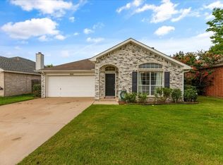 1912 Highvalley Trl, Grand Prairie, TX 75052