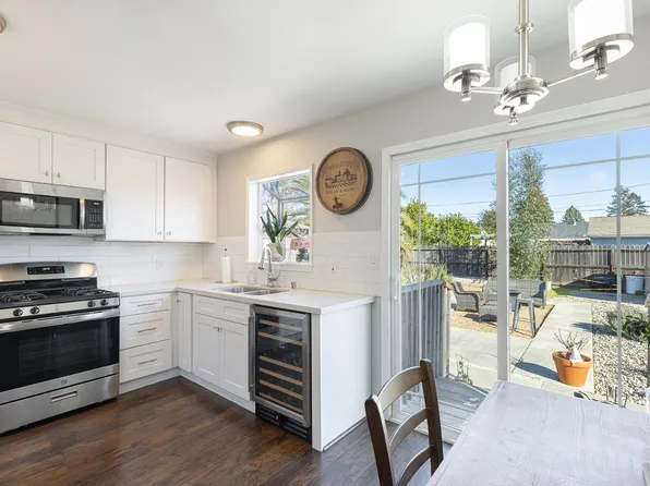 118 Dewitt Avenue, Napa, CA 94558