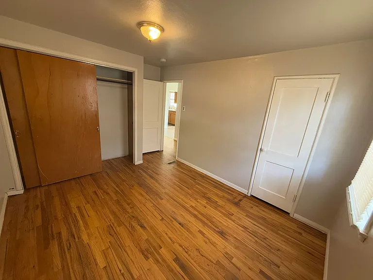 228 Arthur St — Photo 17
