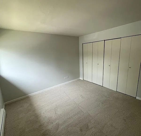 495 E End Ave — Photo 8