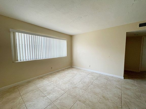 4th image of 5321 W Cheyenne Ave APT 2