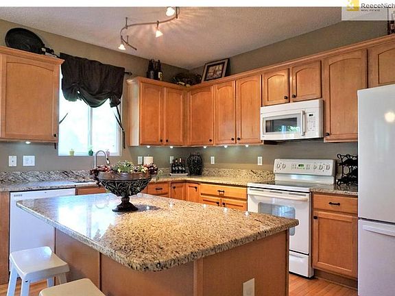 Granite Island and new dishwasher.