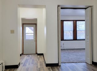 114 3rd St NW #122, Jamestown, ND 58401