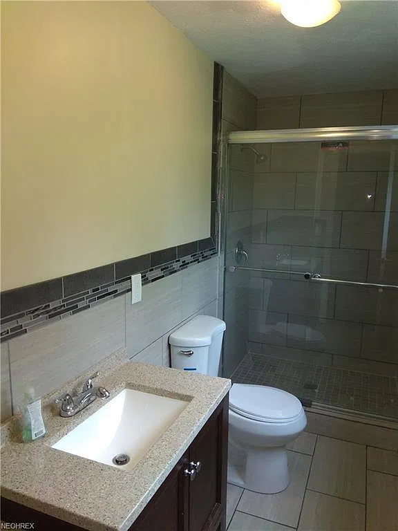 5 bed, 2604 sqft, $3,500 — Photo 4